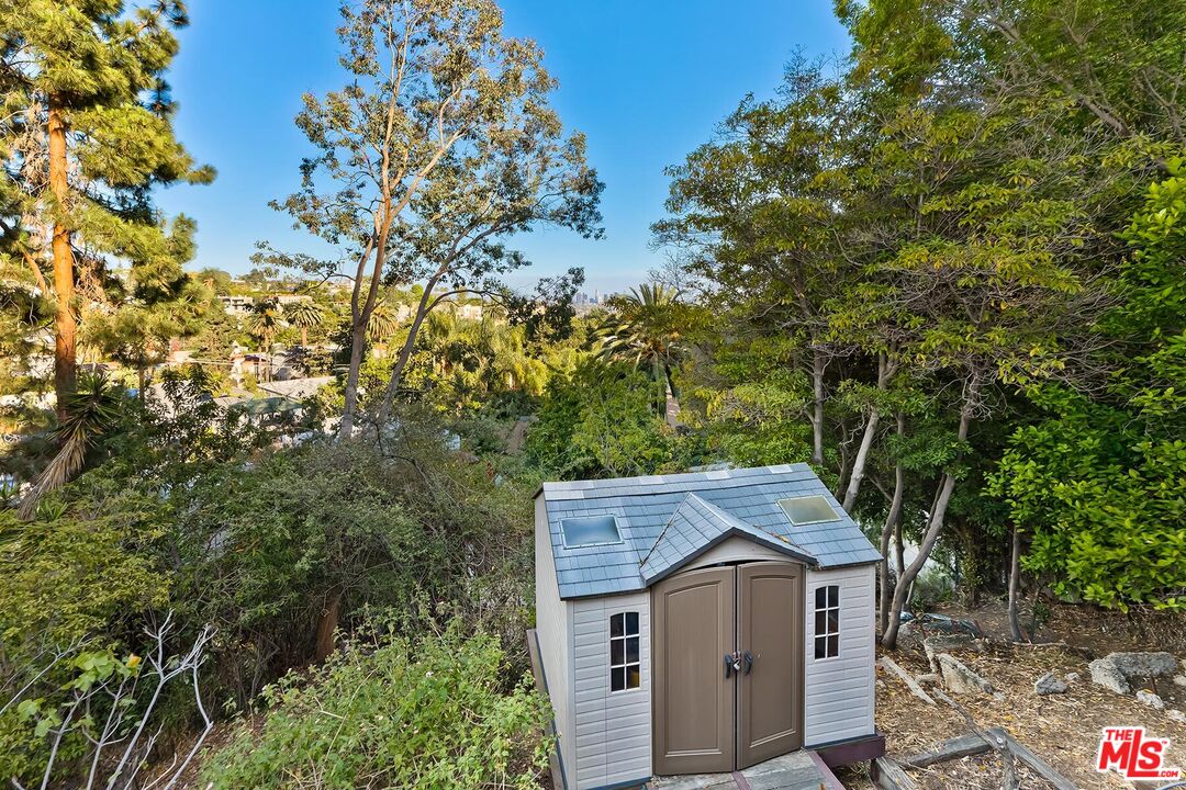 Property photo 32