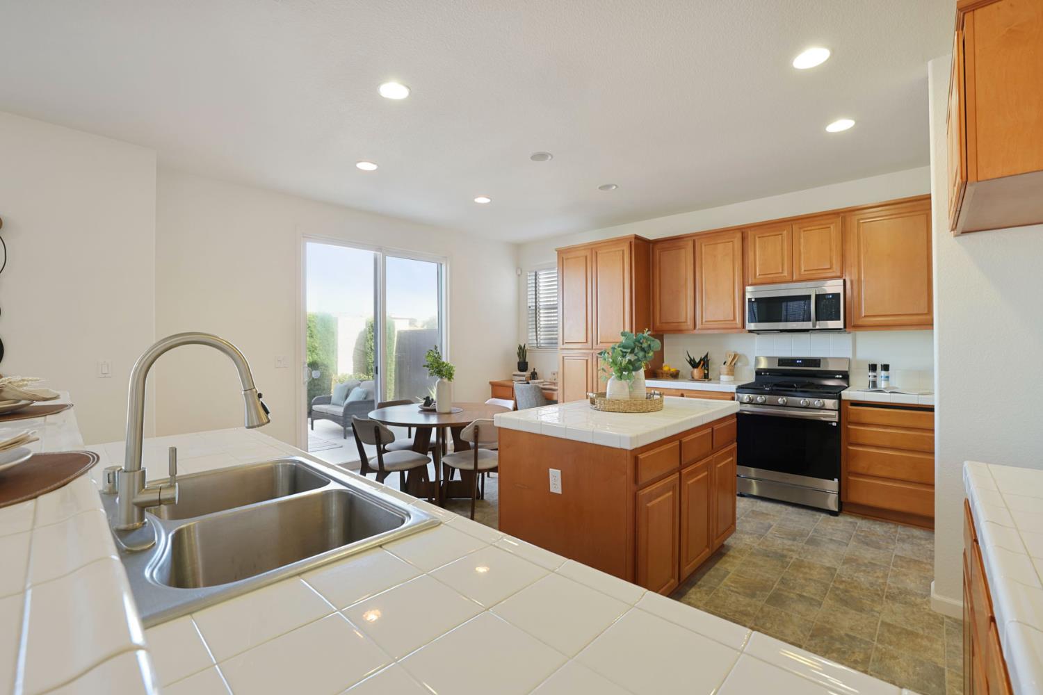 Property photo 34