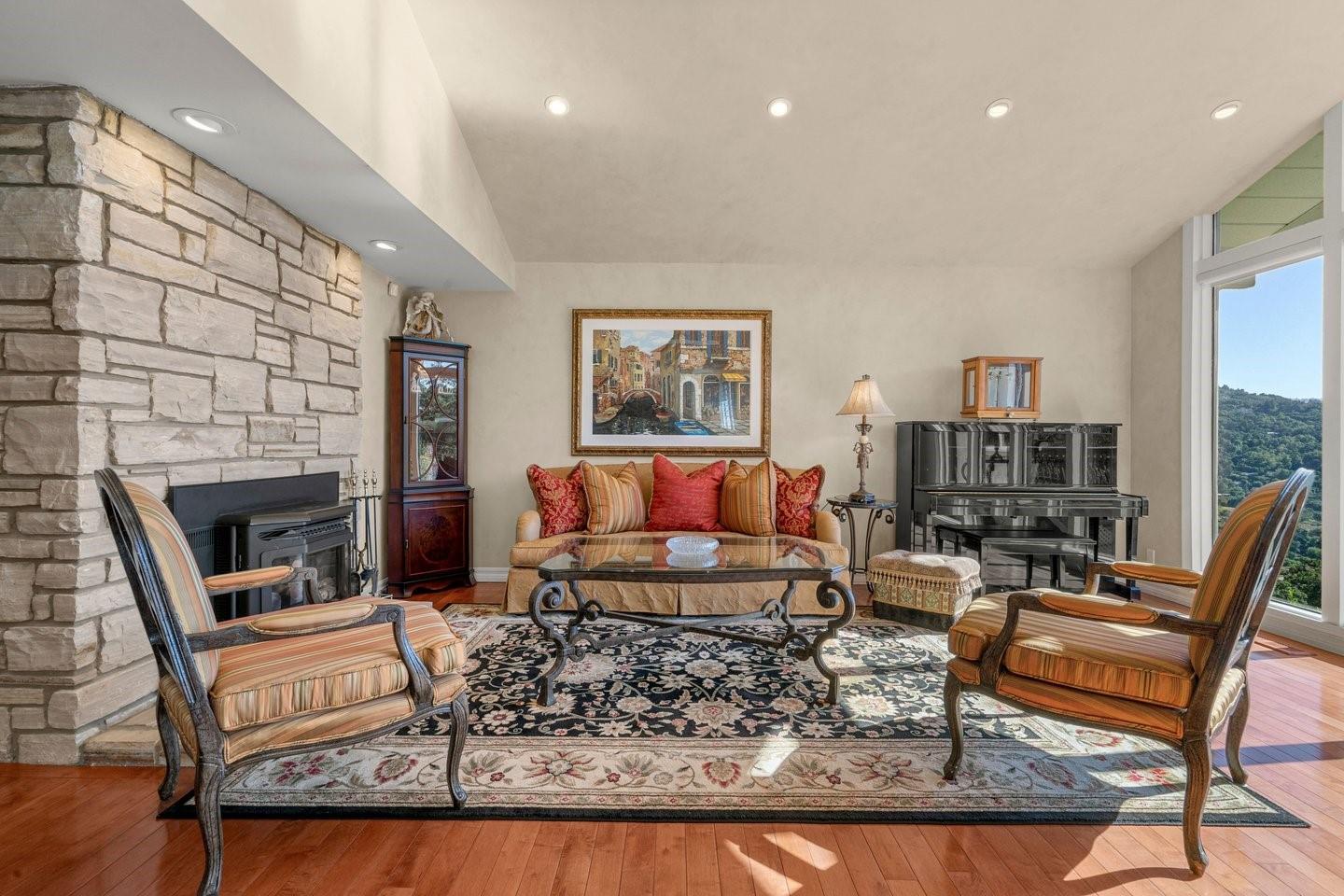 Property photo 32