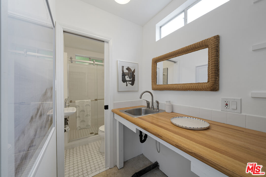 Property photo 44