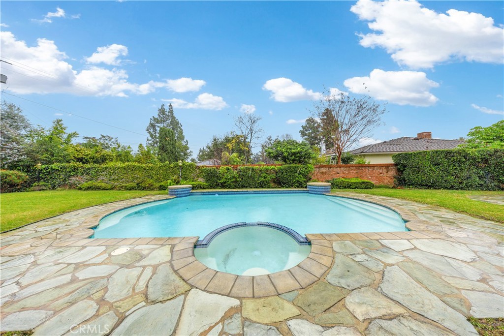 Property photo 47