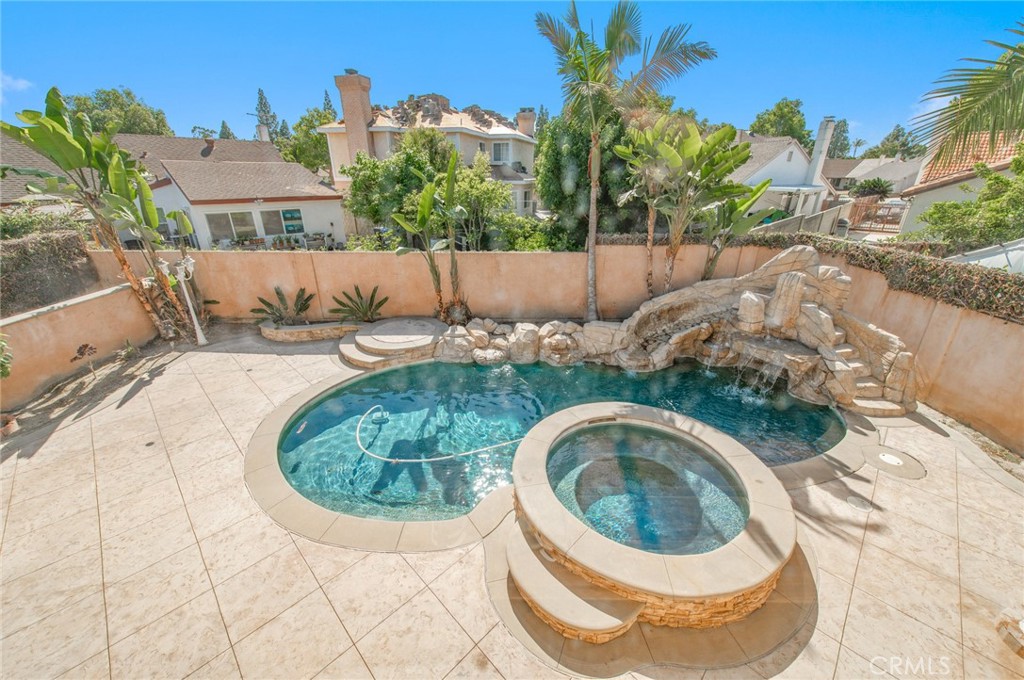 Property photo 38