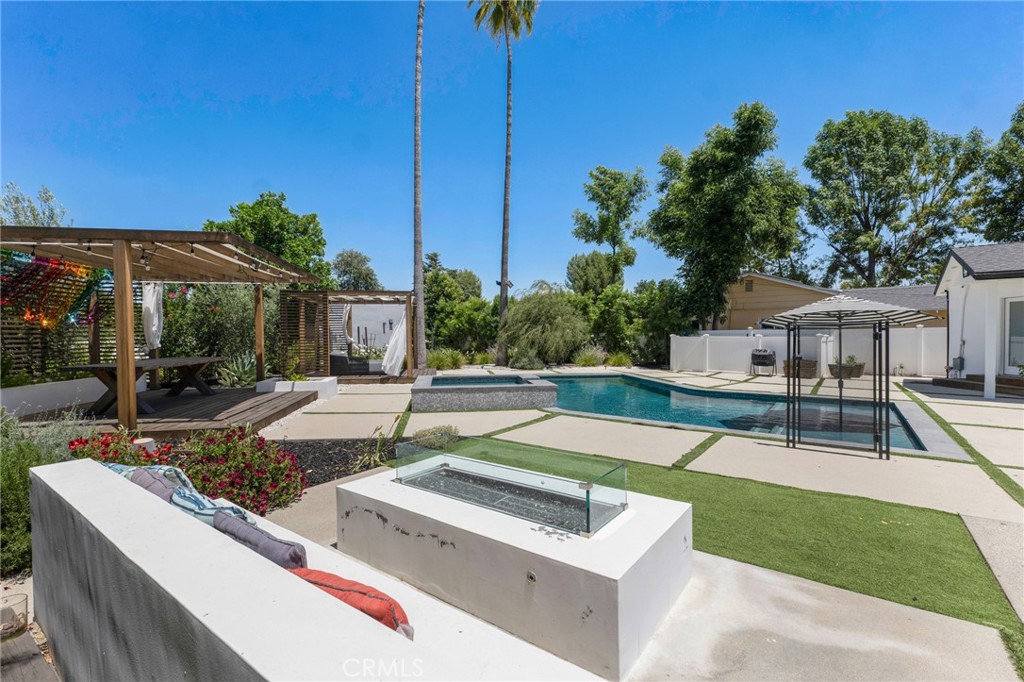Property photo 44