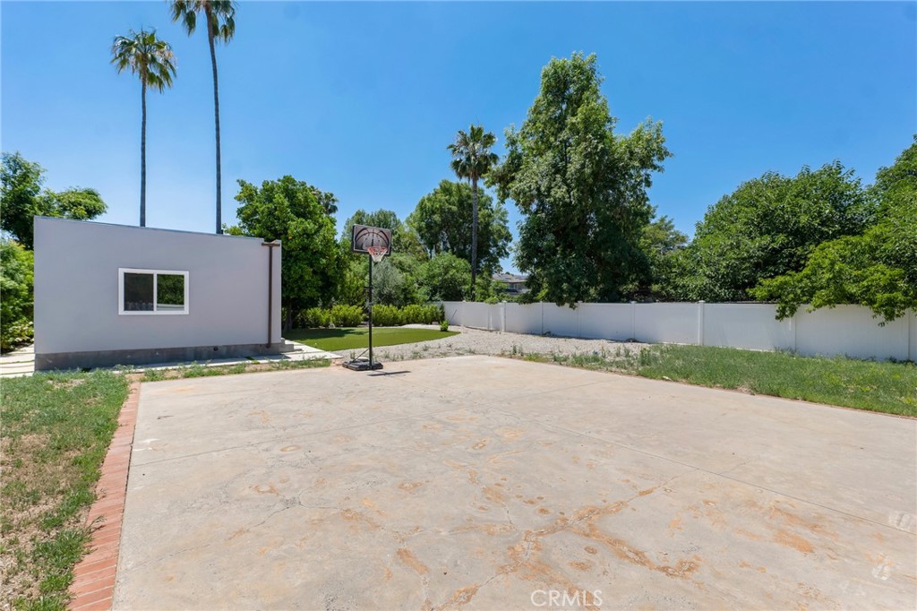 Property photo 46