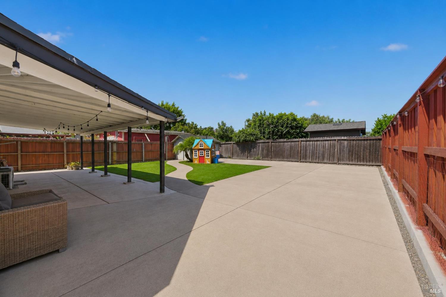 Property photo 40