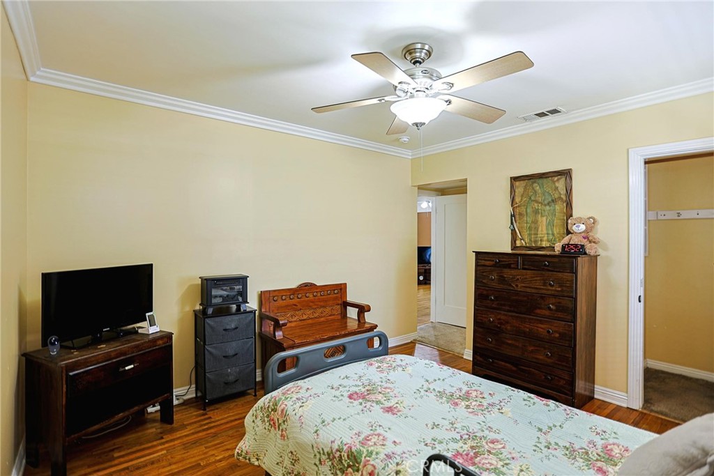 Property photo 28