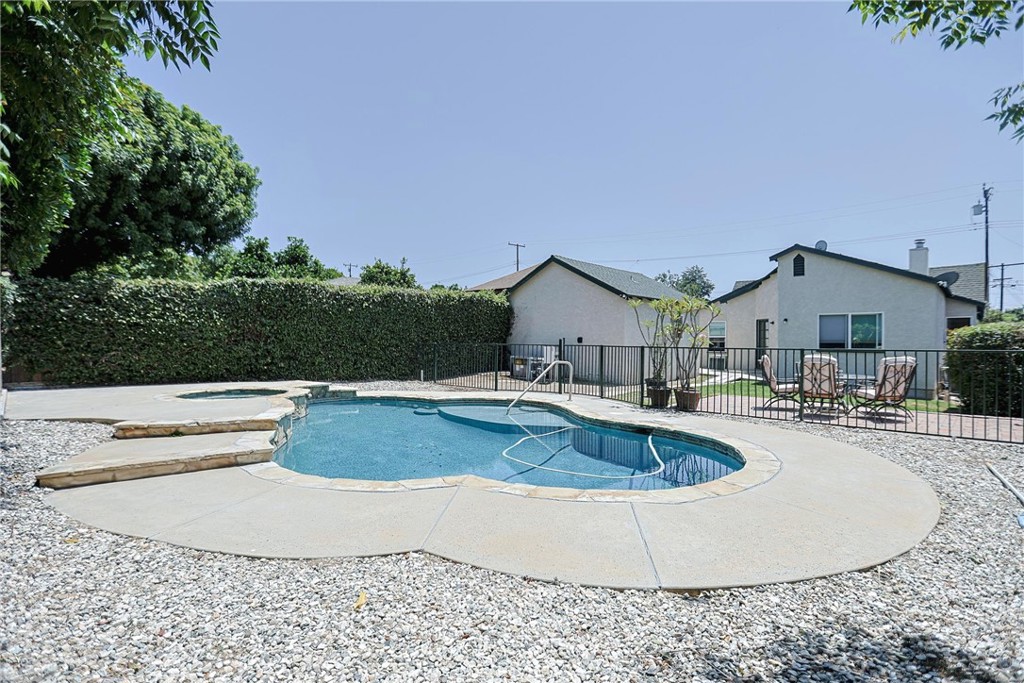 Property photo 44