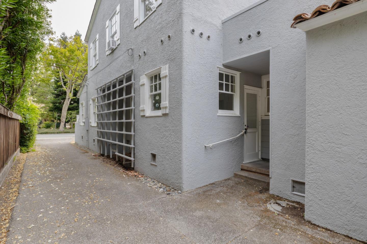 Property photo 38