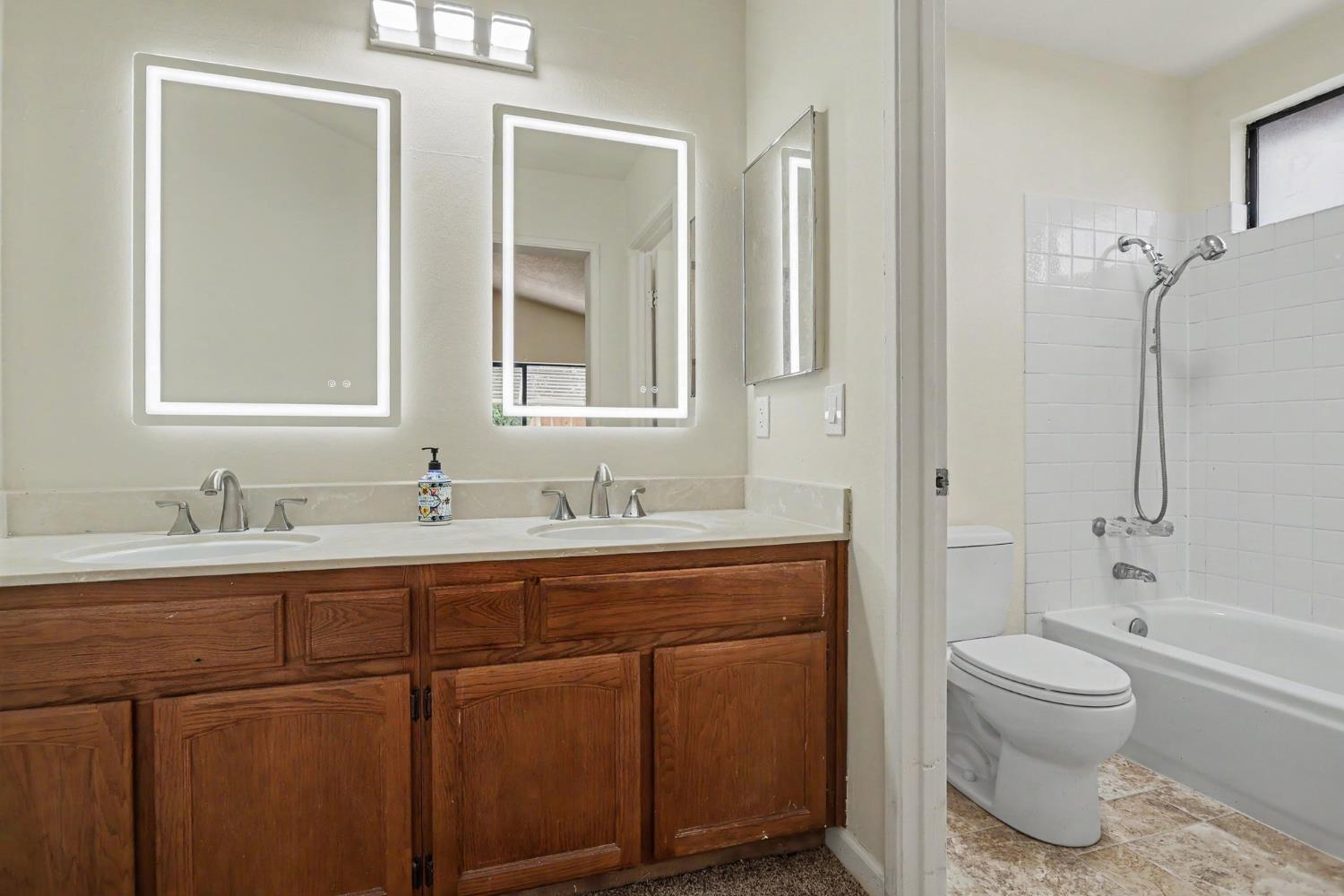 Property photo 24