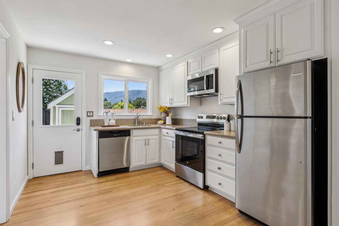 Property photo 33