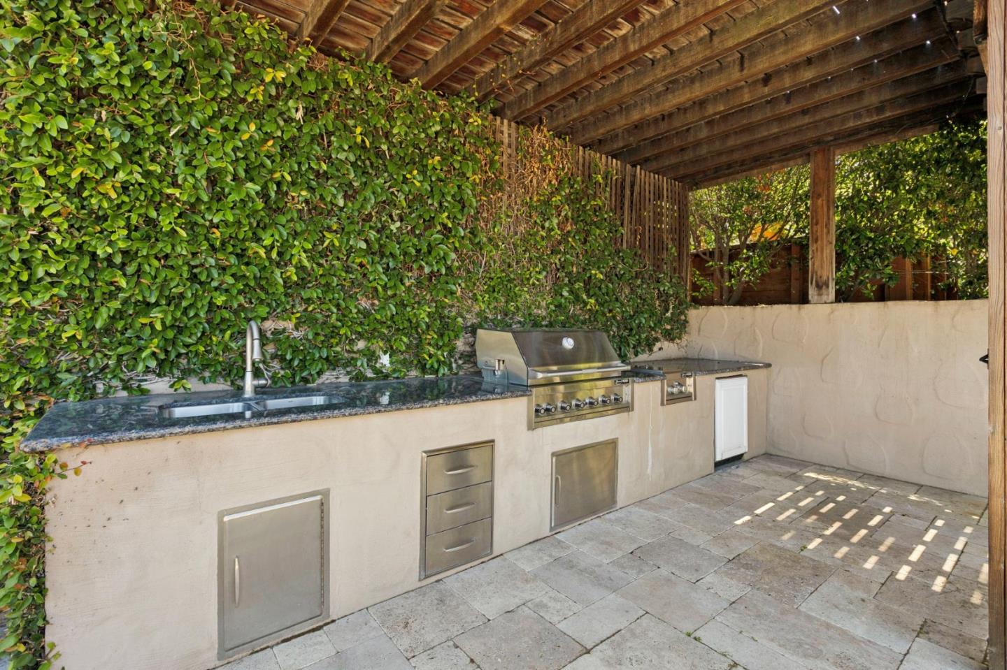 Property photo 42