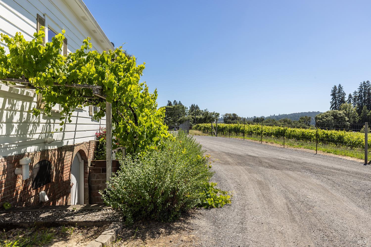 Property photo 33
