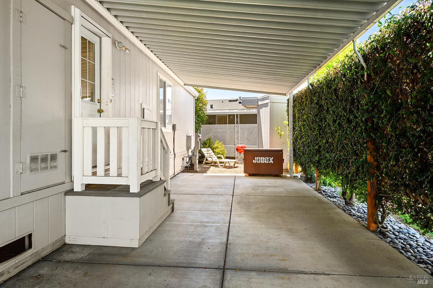 Property photo 35