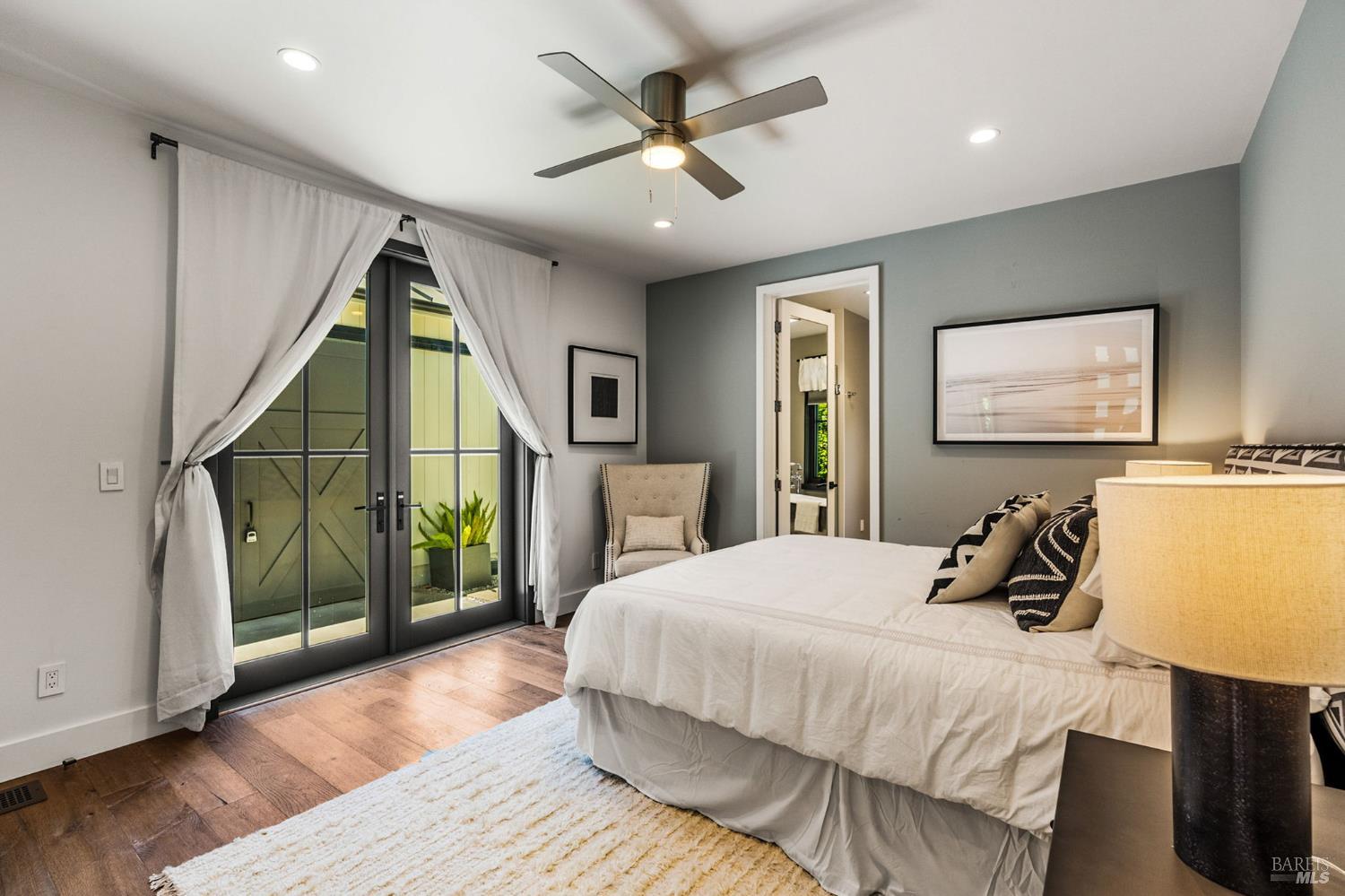 Property photo 38