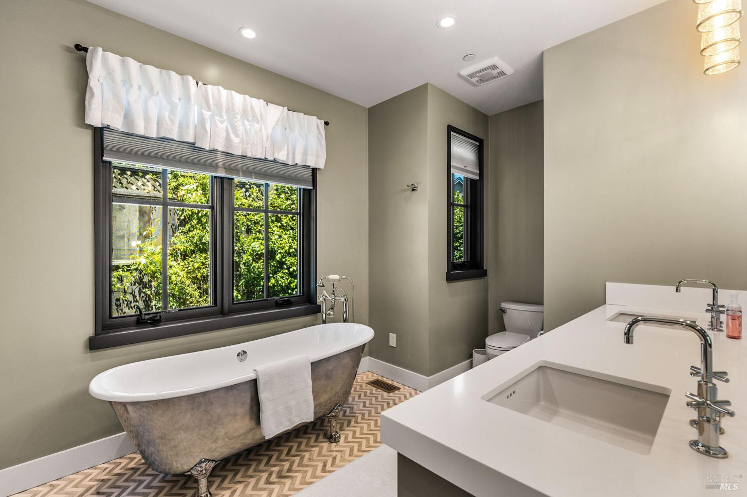 Property photo 41