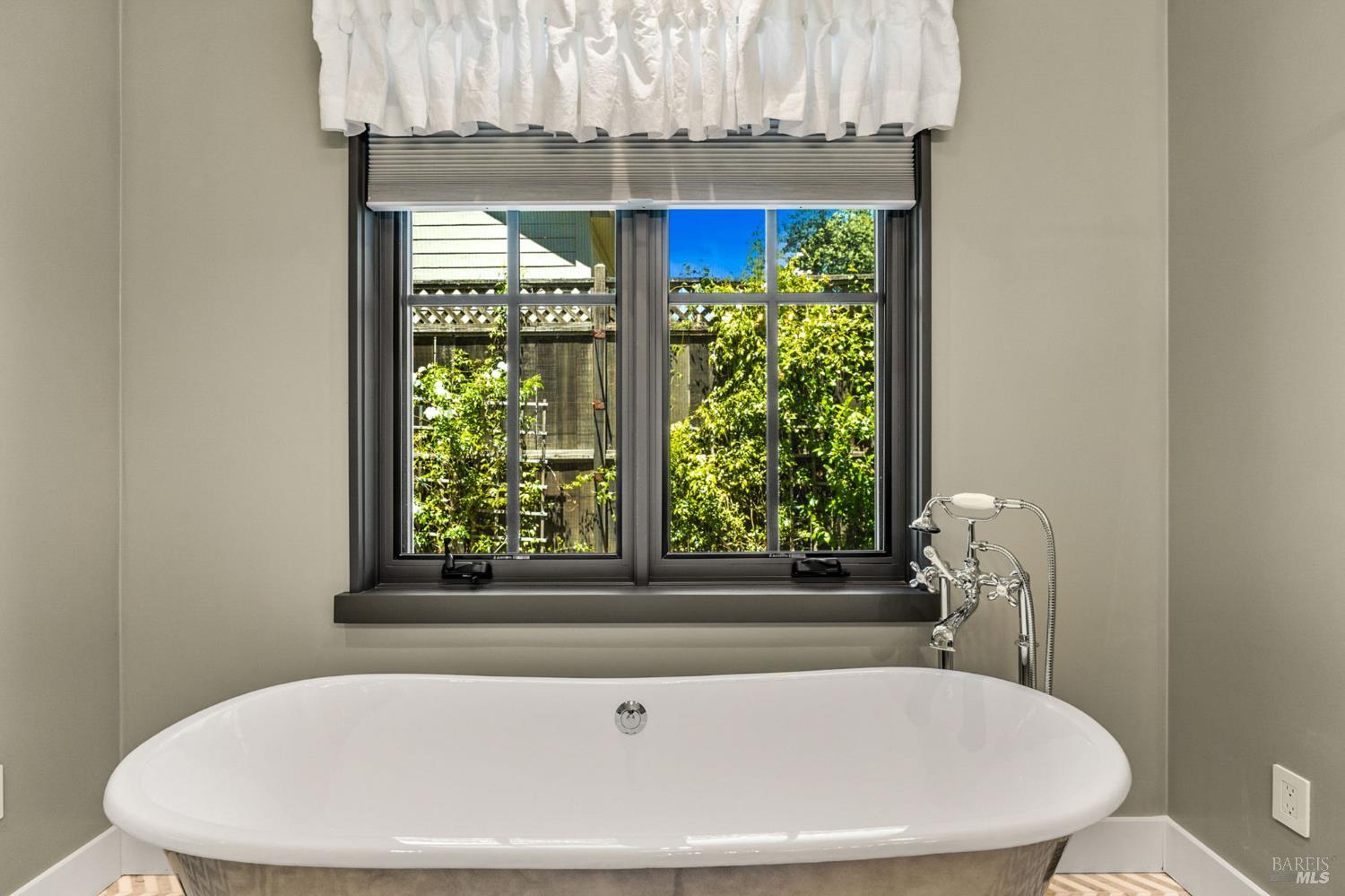 Property photo 46
