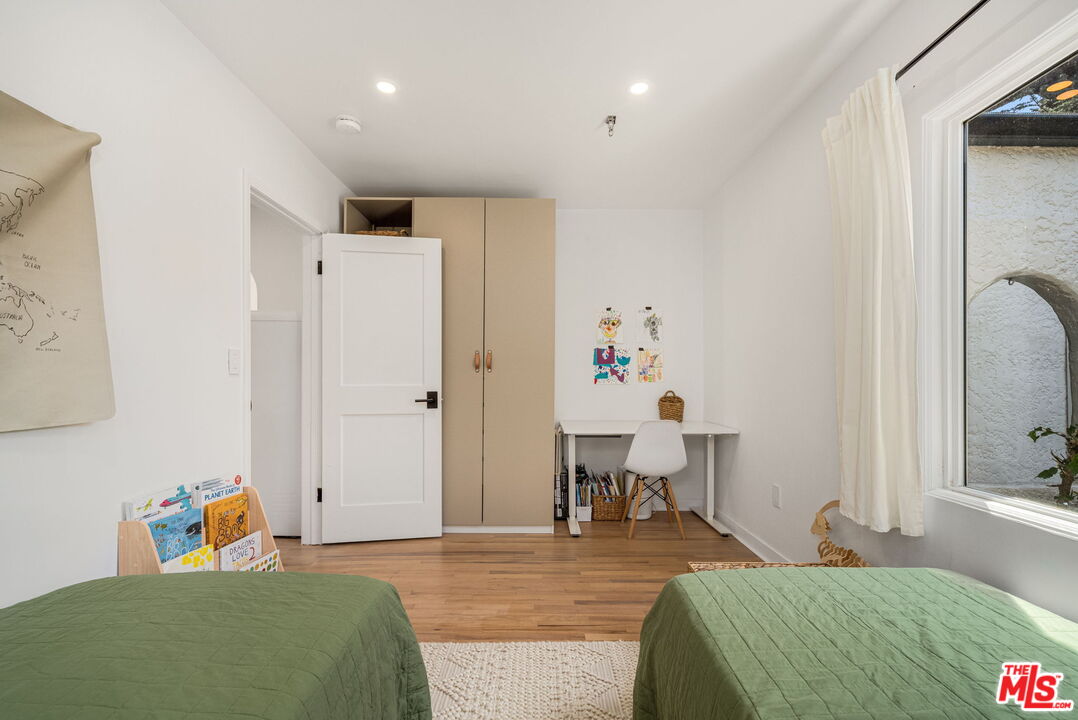 Property photo 24