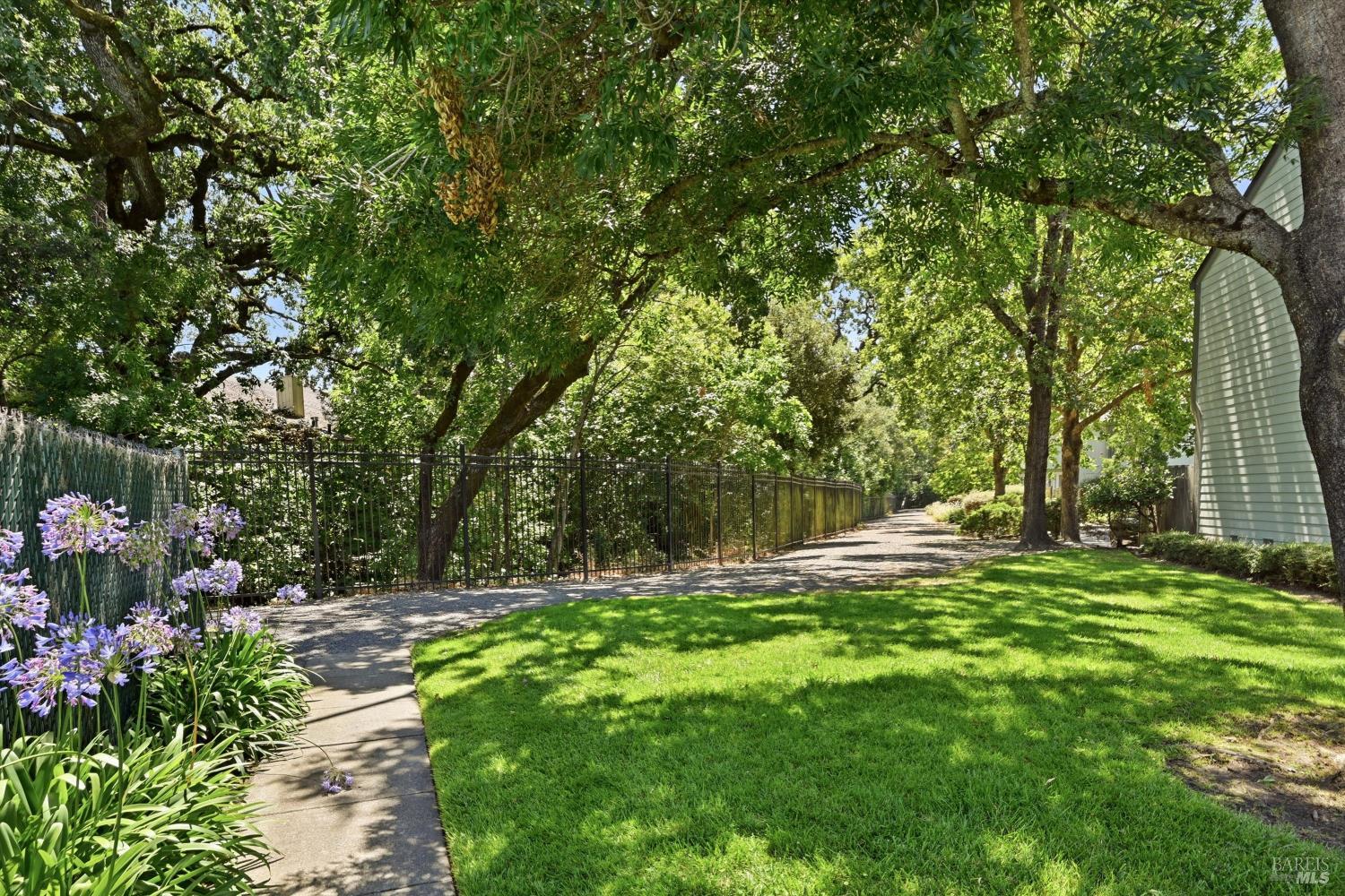 Property photo 28