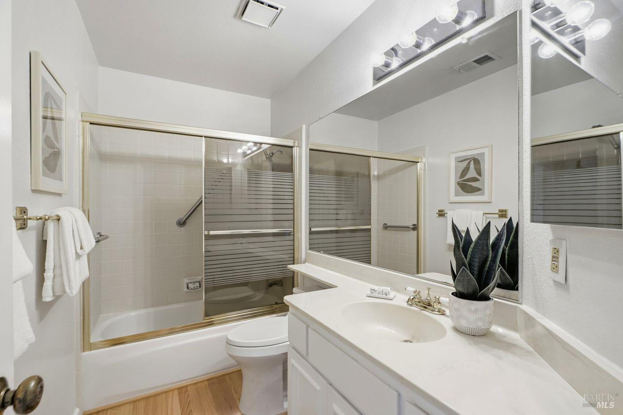 Property photo 40