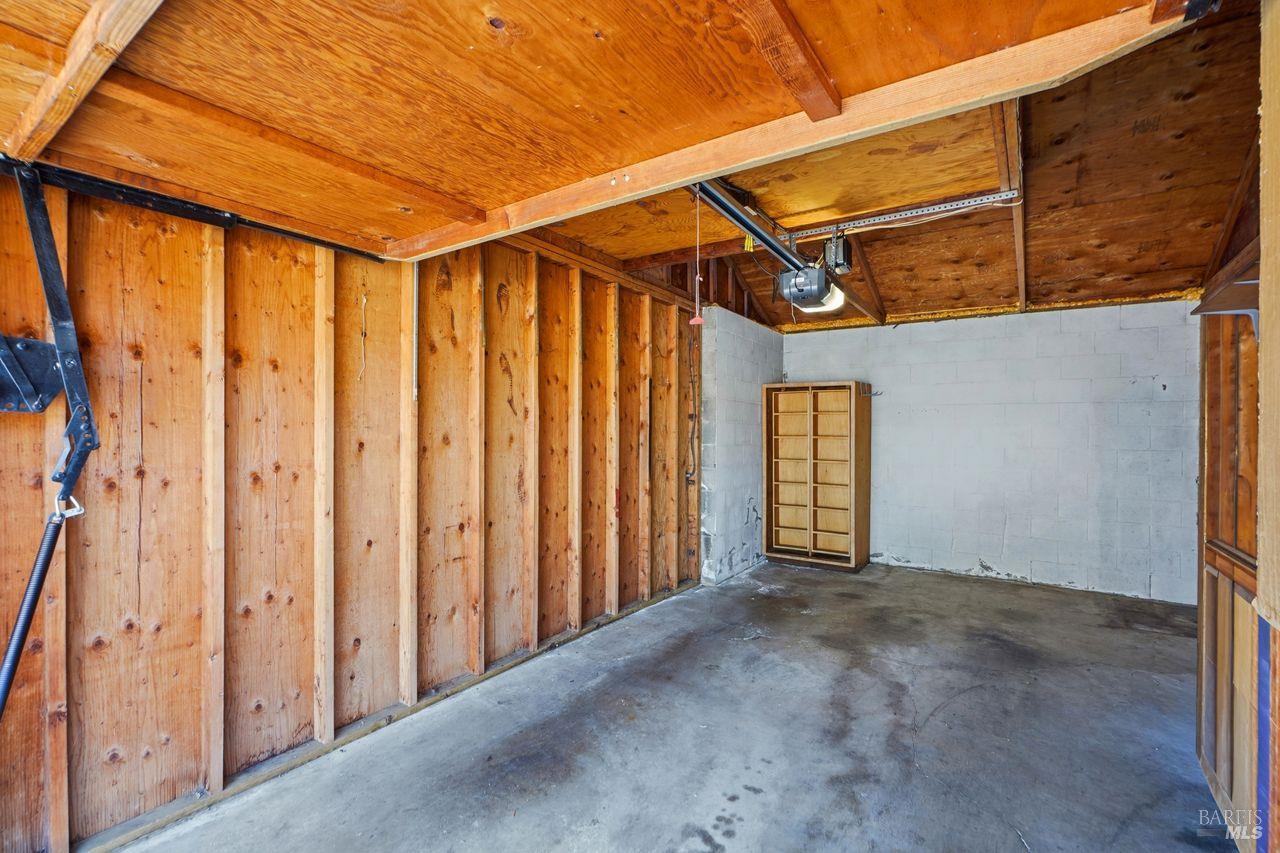 Property photo 44