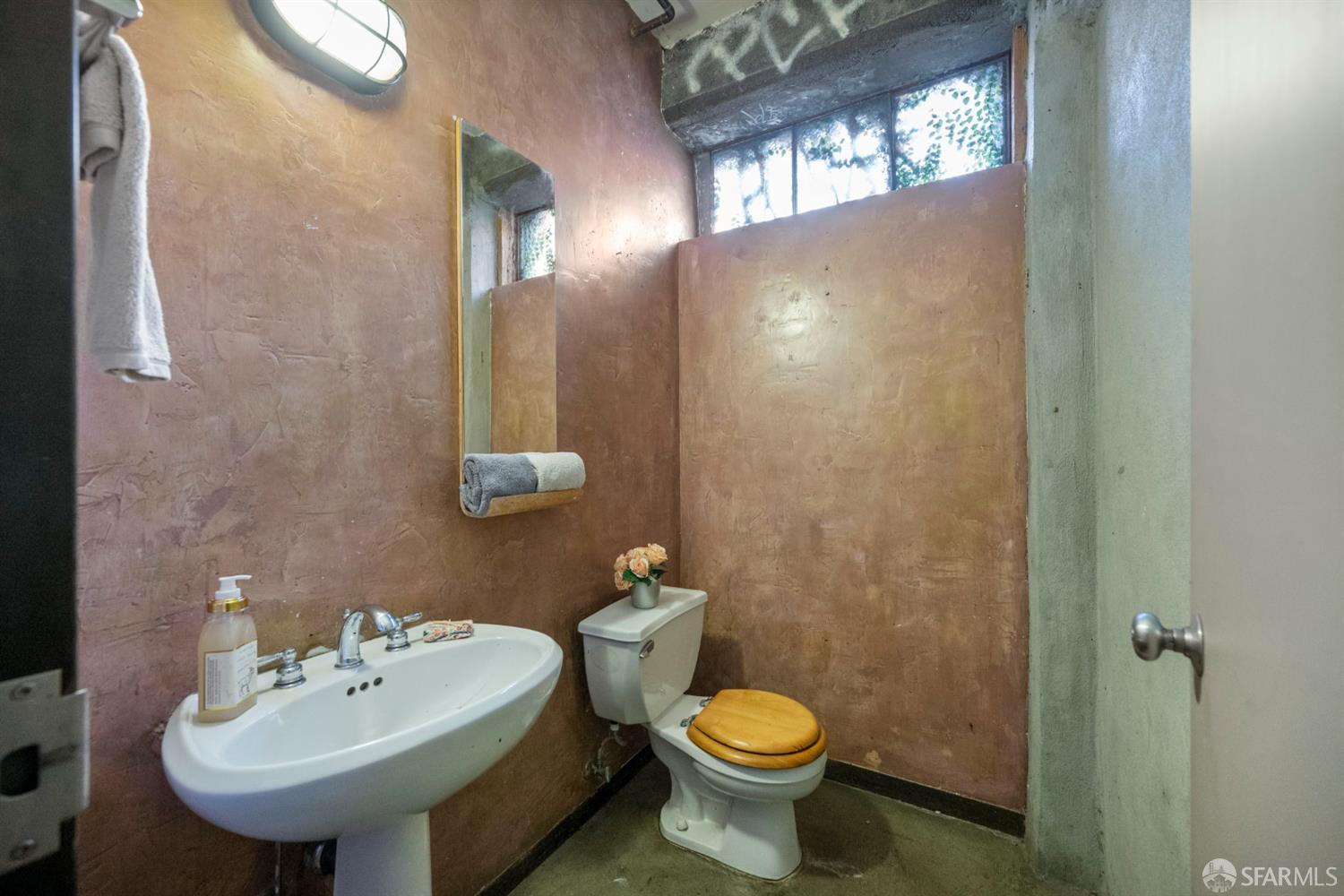 Property photo 32
