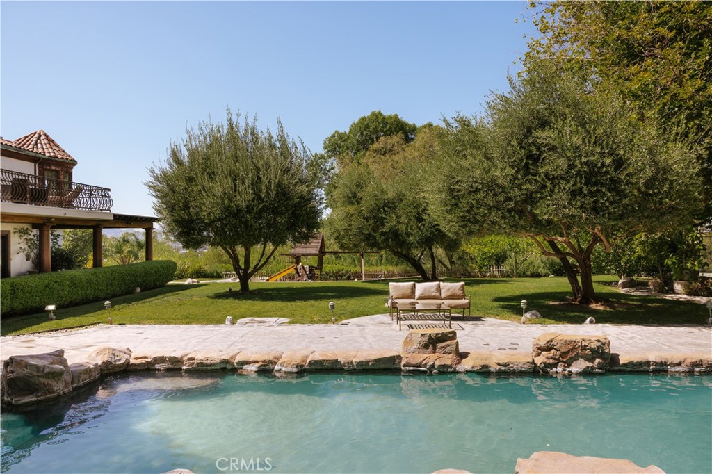 Property photo 42