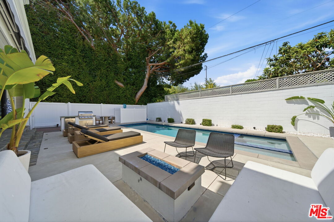 Property photo 44