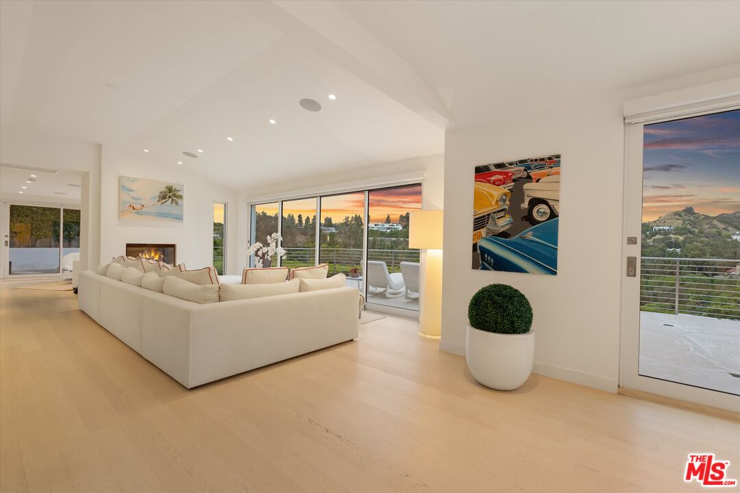 Property photo 44