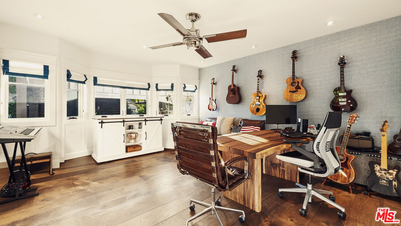 Property photo 30