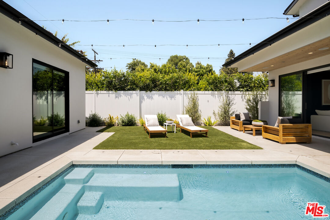Property photo 44