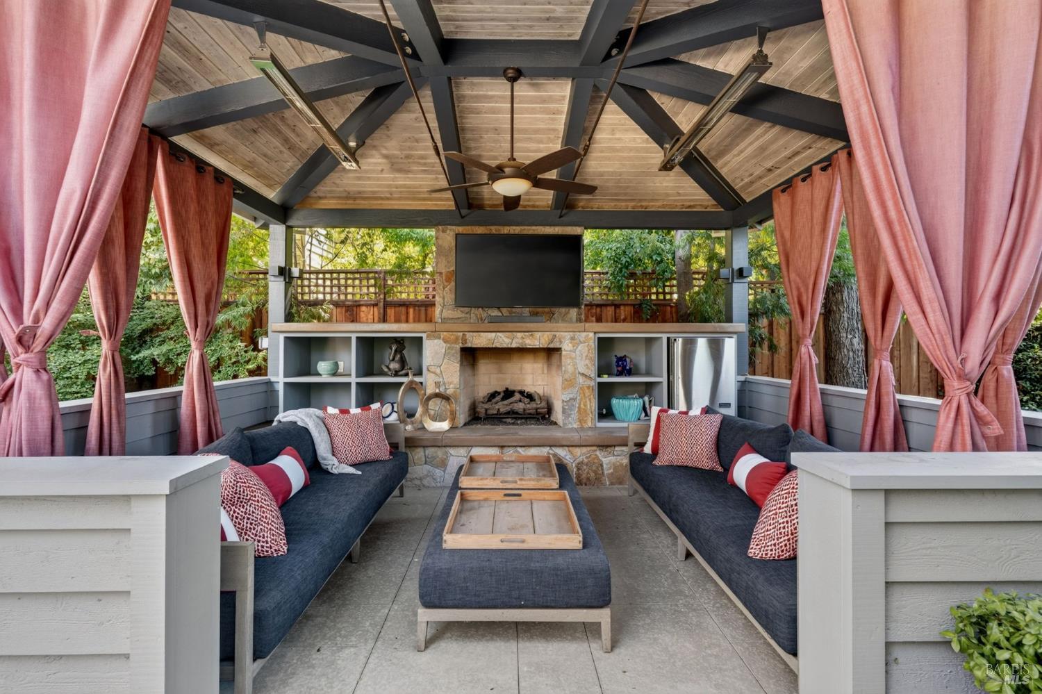 Property photo 44