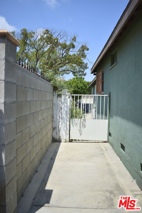 Property photo 24
