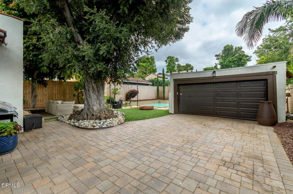 Property photo 32