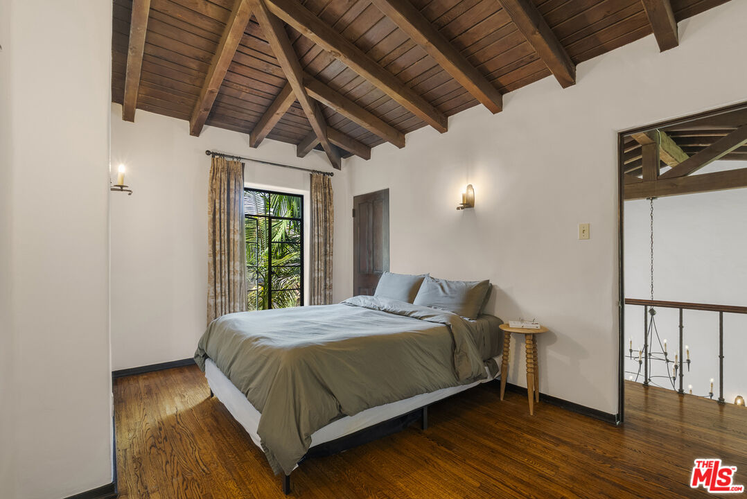 Property photo 37