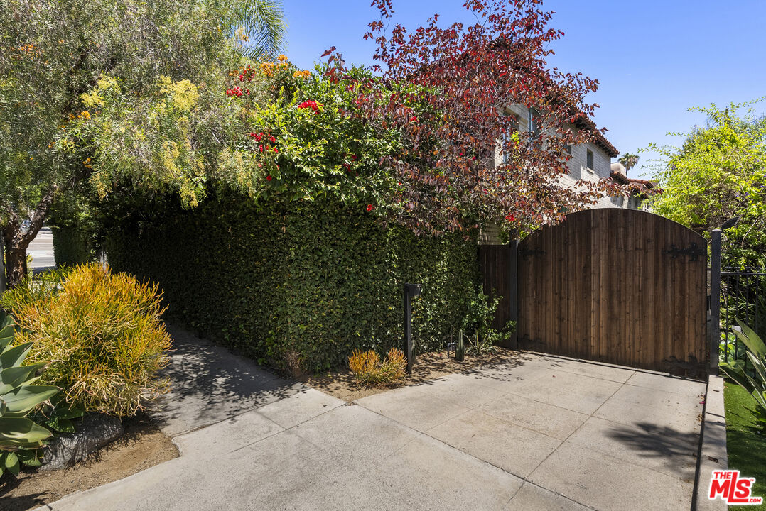 Property photo 44