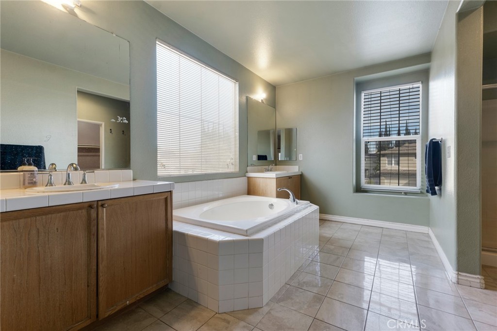 Property photo 44