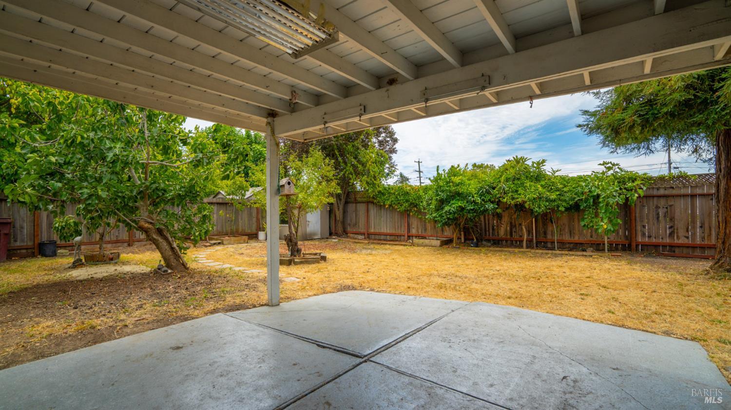 Property photo 33