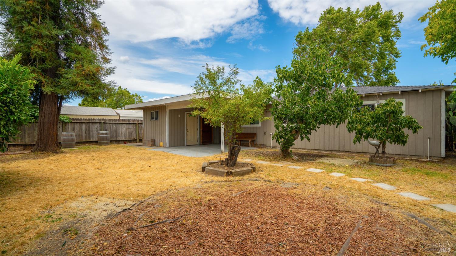 Property photo 36