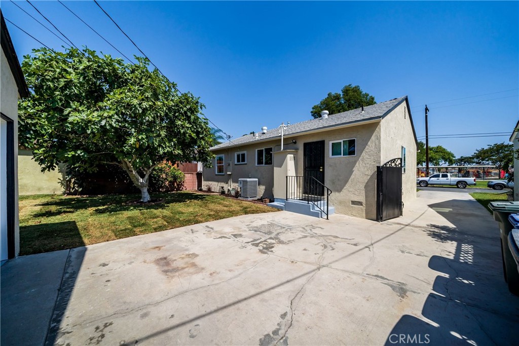 Property photo 35