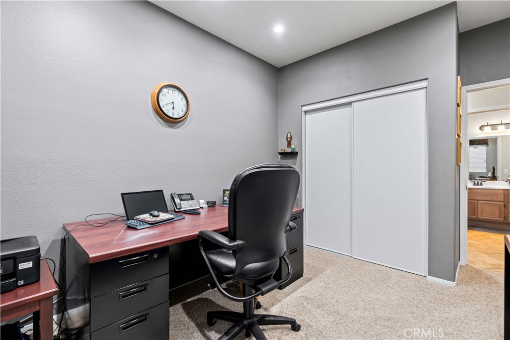 Property photo 28