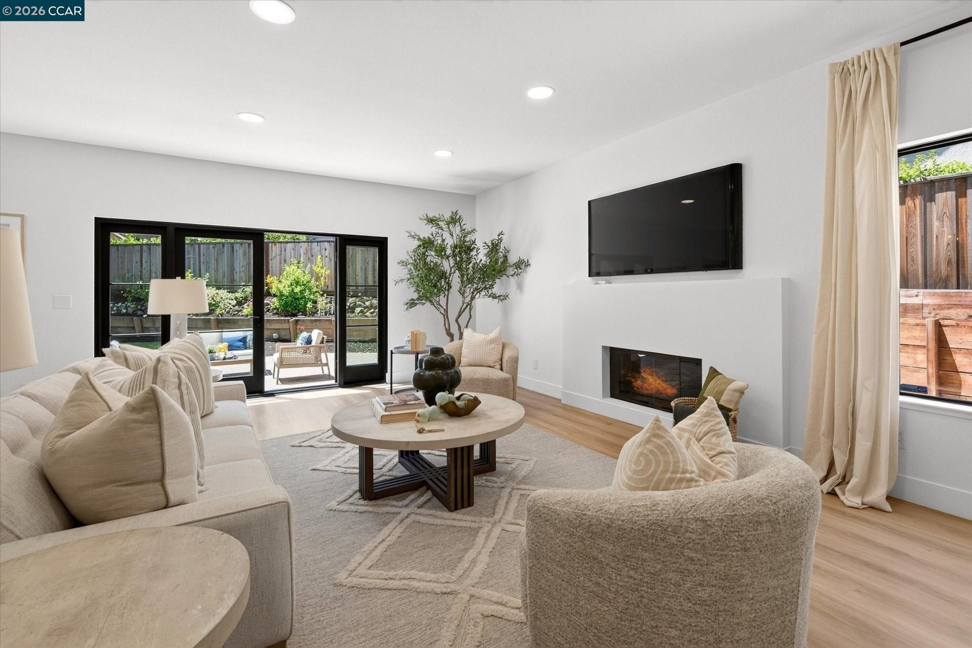Property photo 33