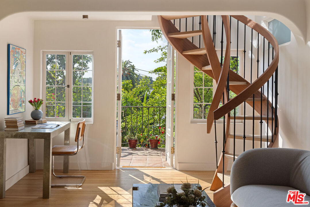 Property photo 24