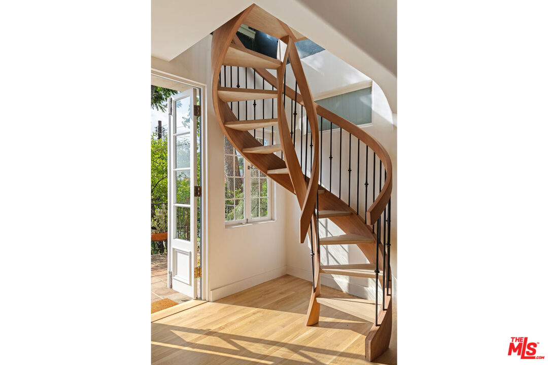 Property photo 25