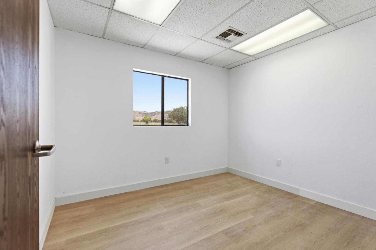Property photo 50