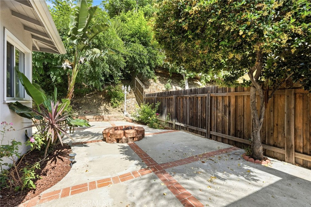 Property photo 33