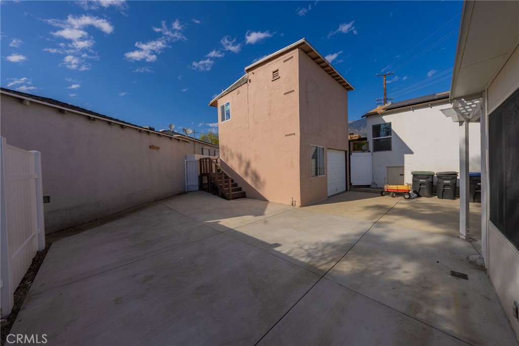 Property photo 31