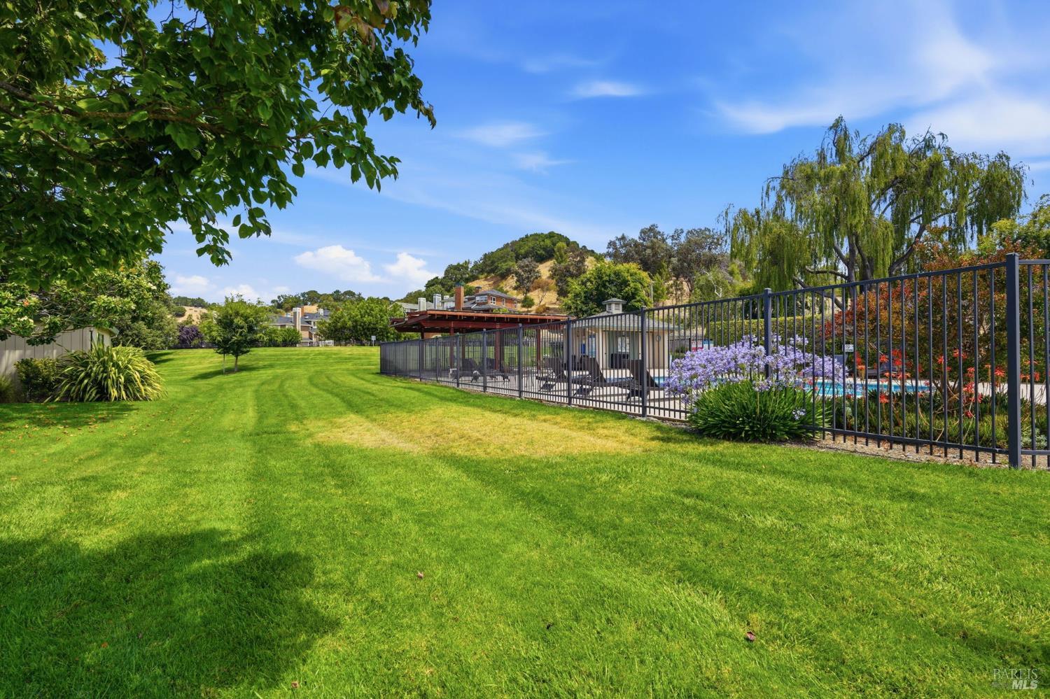 Property photo 24