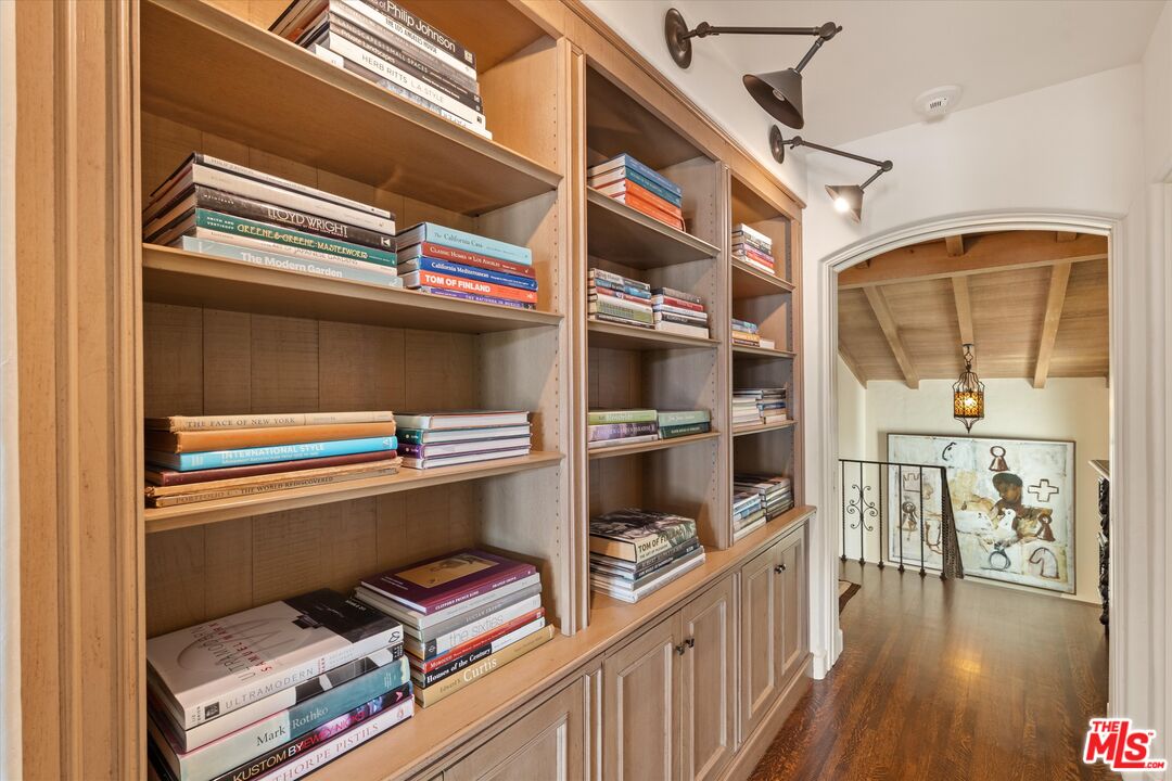 Property photo 32