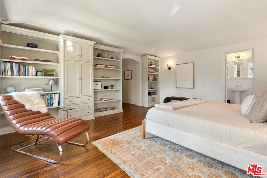 Property photo 35
