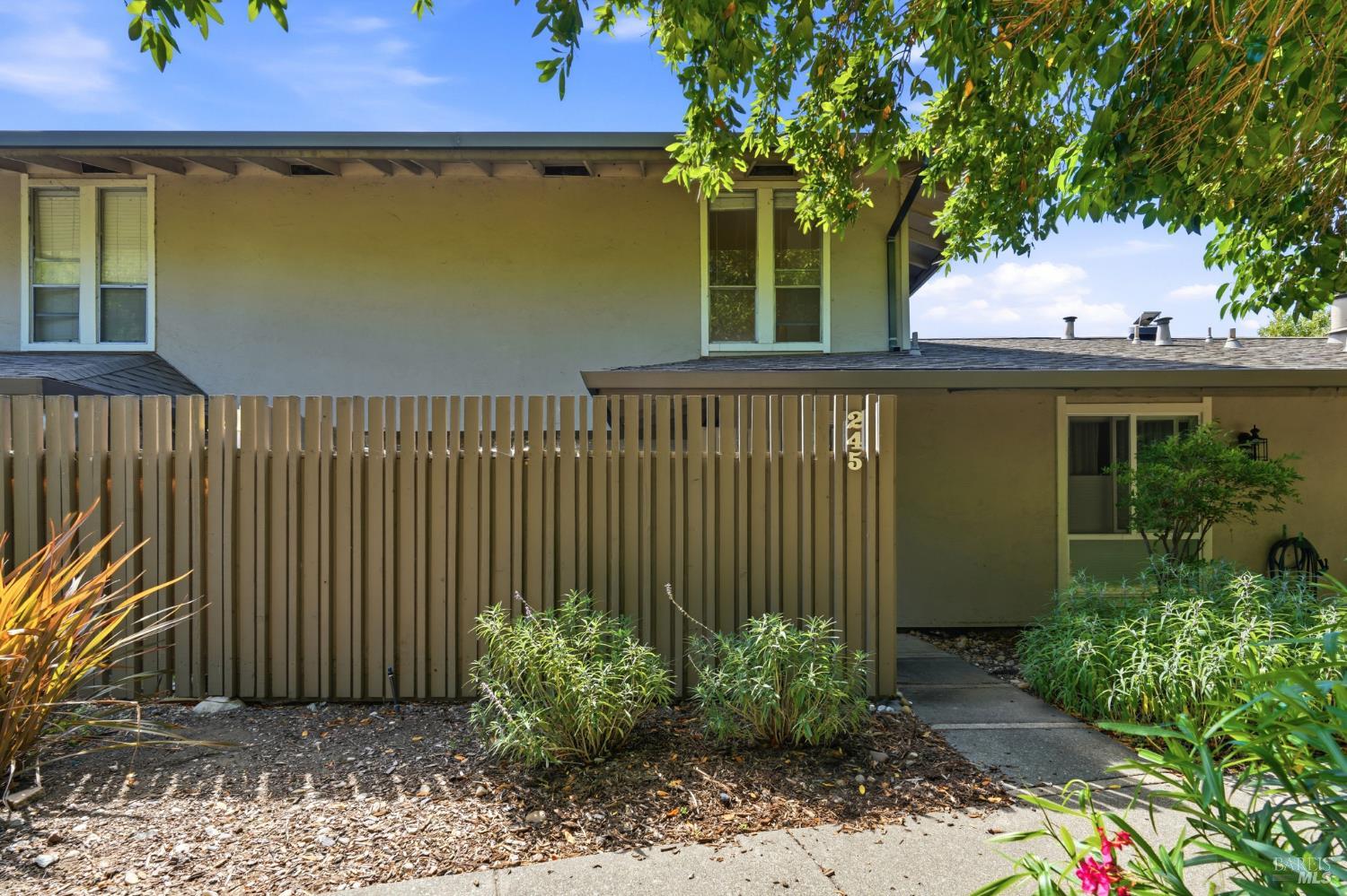 Property photo 32